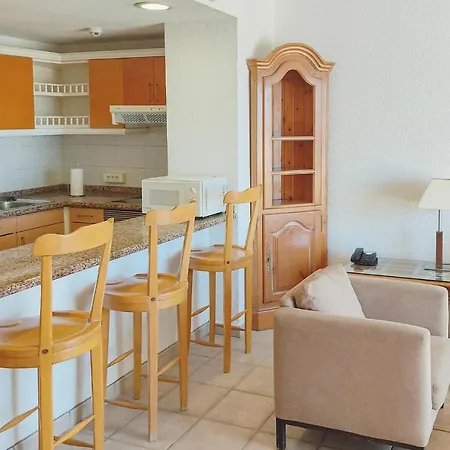 2 Bedroom Stunning In Los Cristianos * Los Cristianos (Tenerife)
