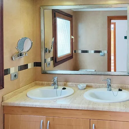 2 Bedroom Stunning In Los Cristianos